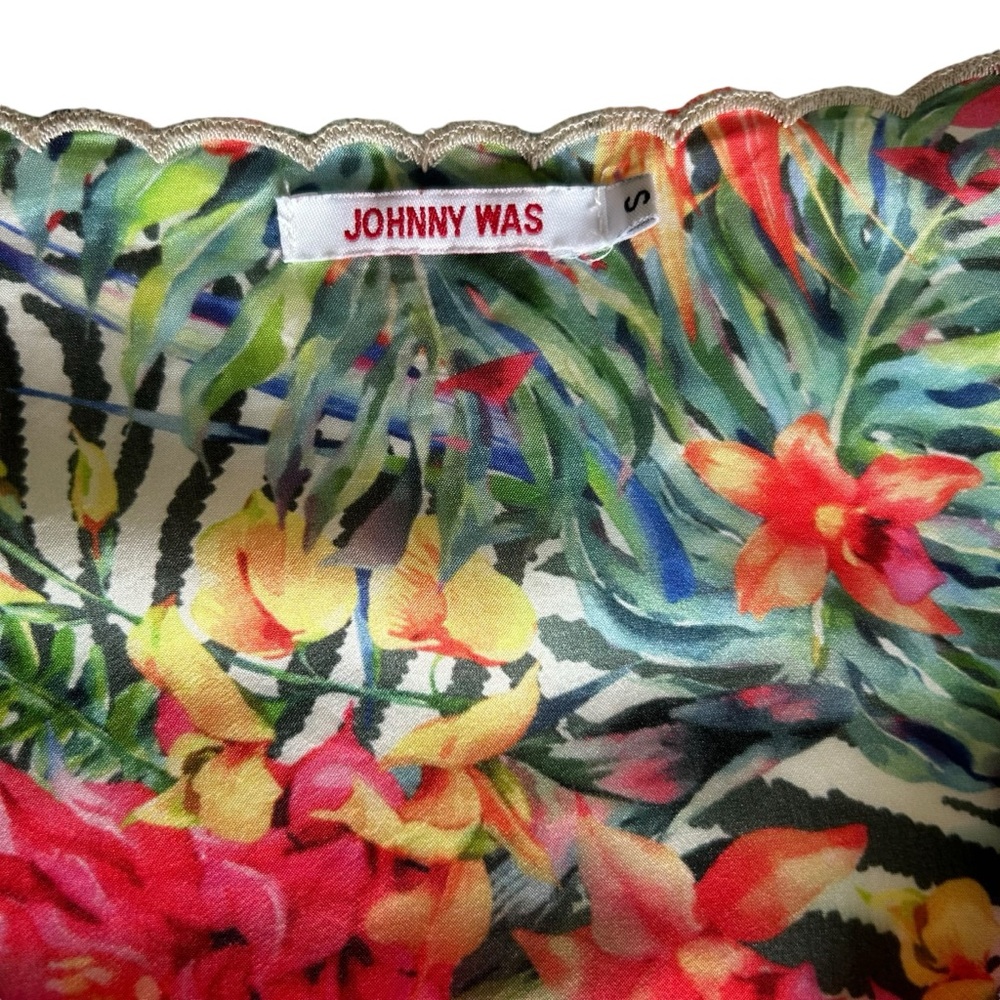 •Johnny Was Silk floral blouse Sz S Like New - Picture 4 of 12